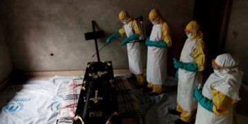 OMS: continente africano tem 139 mortes suspeitas em surtos de ebola