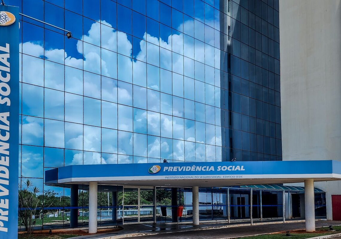 Vazamento de dados no INSS atingiu 2,8 milhões de CPFs