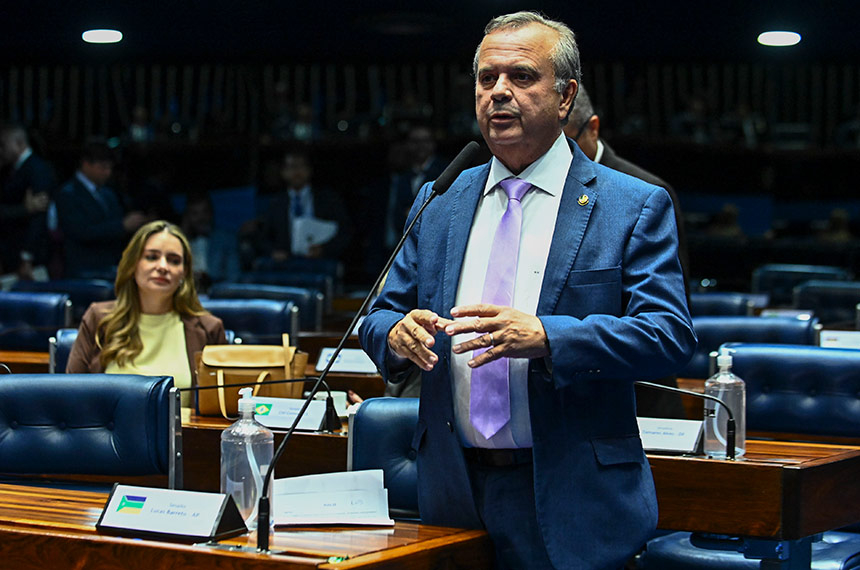 Rogerio Marinho propõe PEC que flexibiliza jornada de trabalho — Senado Notícias