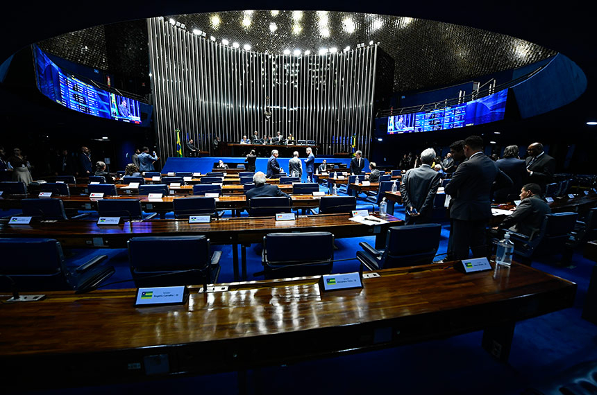 Plenário vota na quarta estímulo à contratação de jovens — Senado Notícias