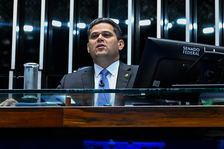 Davi Alcolumbre promulga Lei da Dosimetria — Senado Notícias