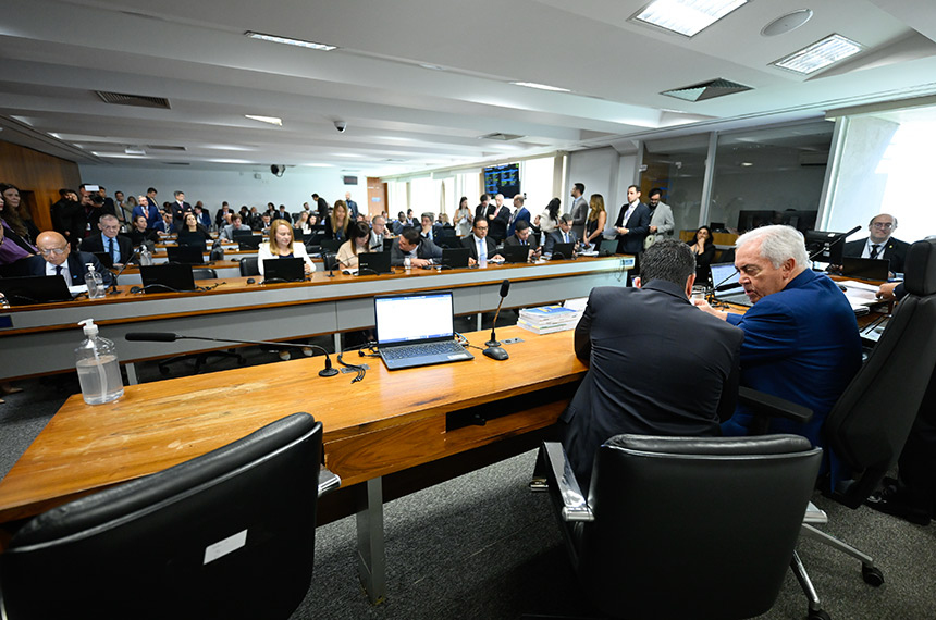 Projeto que torna imprescritíveis estupro e feminicídio está na pauta da CCJ — Senado Notícias