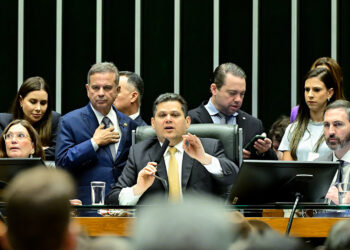 Davi retira trechos de veto à dosimetria de penas; decisão divide parlamentares — Senado Notícias
