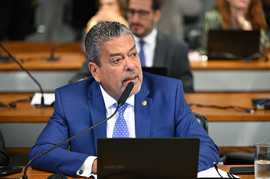 Proibição de prática que reduz vida útil de produtos avança — Senado Notícias