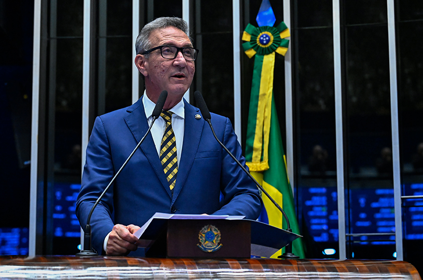 Lucas Barreto propõe apoio a estados impactados pela exploração de petróleo — Senado Notícias