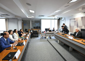 Debate aponta educação profissional como vetor de desenvolvimento econômico — Senado Notícias