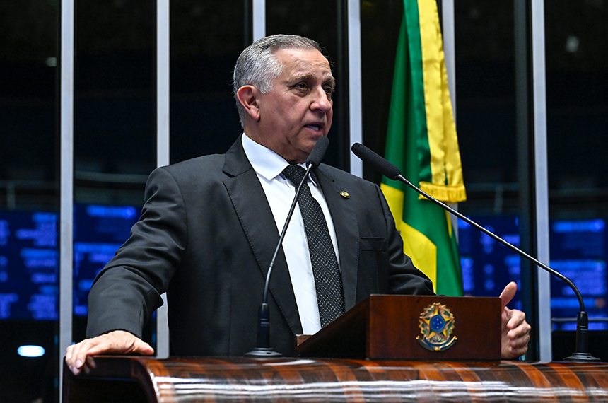 Izalci Lucas critica suspensão da Lei da Dosimetria e cobra reação do Congresso — Senado Notícias