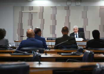 Especialistas cobram política permanente para expansão da educação profissional — Senado Notícias