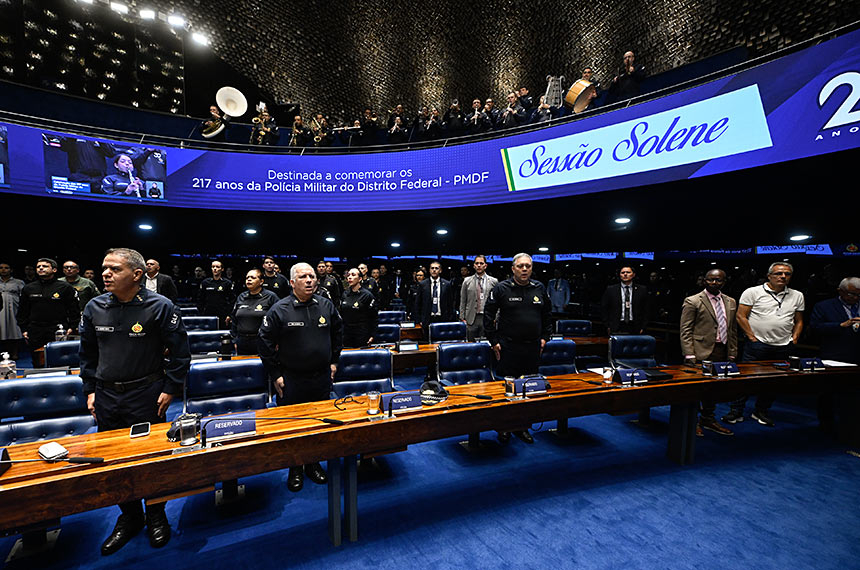 Sessão solene celebra os 217 anos da Polícia Militar do Distrito Federal — Senado Notícias