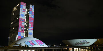 Projeção no Congresso homenageia Dia Nacional do Orgulho Trans e Travesti — Senado Notícias