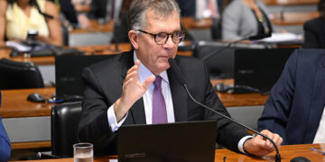 Comissão de Assuntos Sociais aprova redução do uso de chumbo em tintas — Senado Notícias
