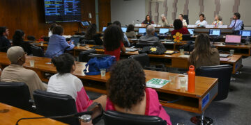 Especialistas defendem resolução que apoia jovens vítimas de violência sexual — Senado Notícias