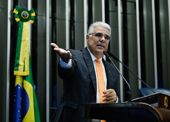 Girão elogia André Mendonça pela condução das investigações sobre o Banco Master — Senado Notícias