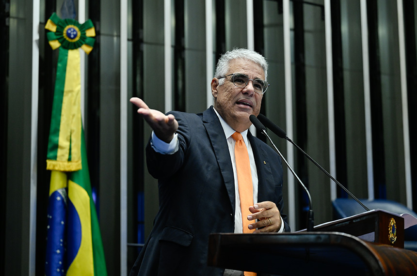 Girão elogia André Mendonça pela condução das investigações sobre o Banco Master — Senado Notícias