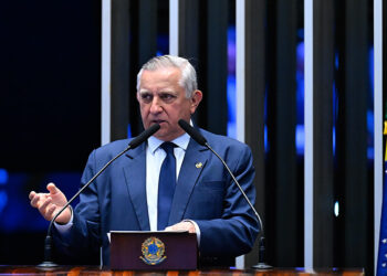 Izalci critica Pé-de-Meia por irregularidades apontadas pelo TCU — Senado Notícias