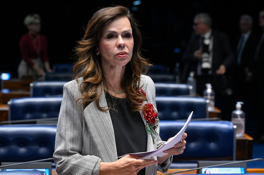 Senado aprova piso de R$ 5.130 para professores e nova regra de reajuste — Senado Notícias