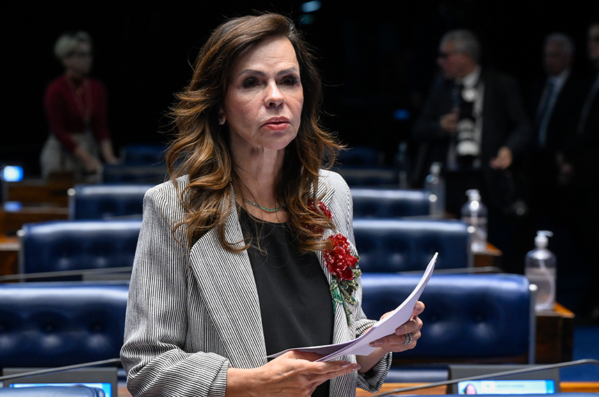 Senado aprova piso de R$ 5.130 para professores e nova regra de reajuste — Senado Notícias