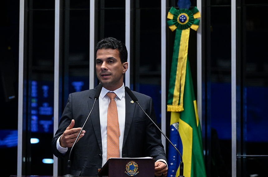 Senador Irajá defende fim da escala 6×1 — Senado Notícias
