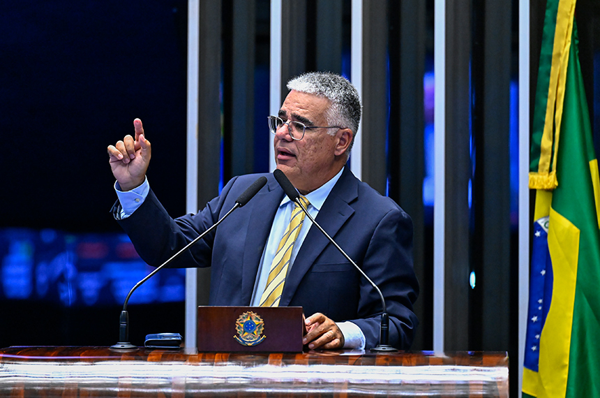 Ação no TSE contra cinebiografia de Bolsonaro é censura prévia, acusa Girão — Senado Notícias