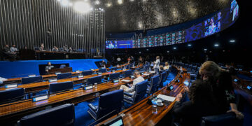 Aprovado prêmio para jogadoras da seleção feminina de futebol de 1995 — Senado Notícias
