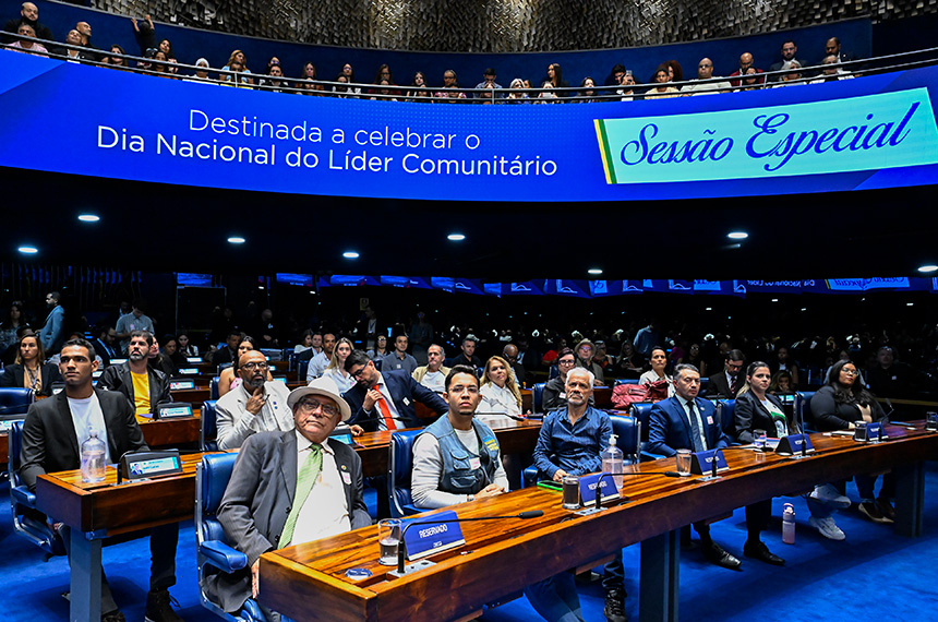 Papel dos líderes comunitários é destacado em sessão do Senado — Senado Notícias