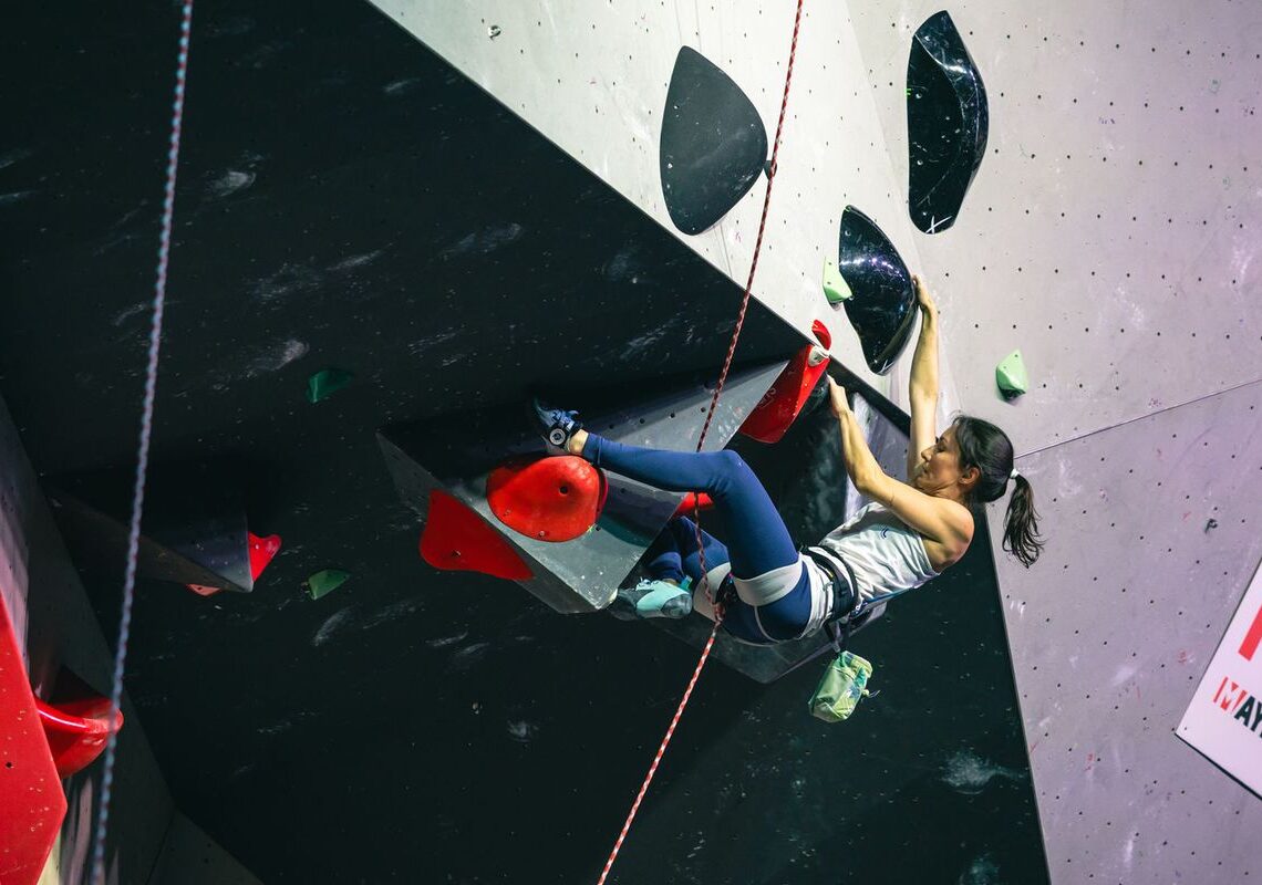 Marina Dias vence etapa da Copa do Mundo de paraescalada nos EUA