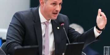 Guilherme Derrite e disputa interna da direita pressionam definição ao Senado em SP