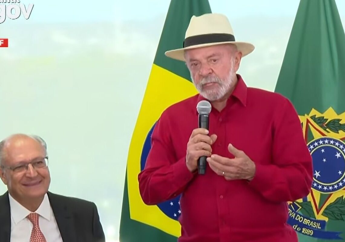 Governo melhora condições e dobra crédito para compra de caminhões
