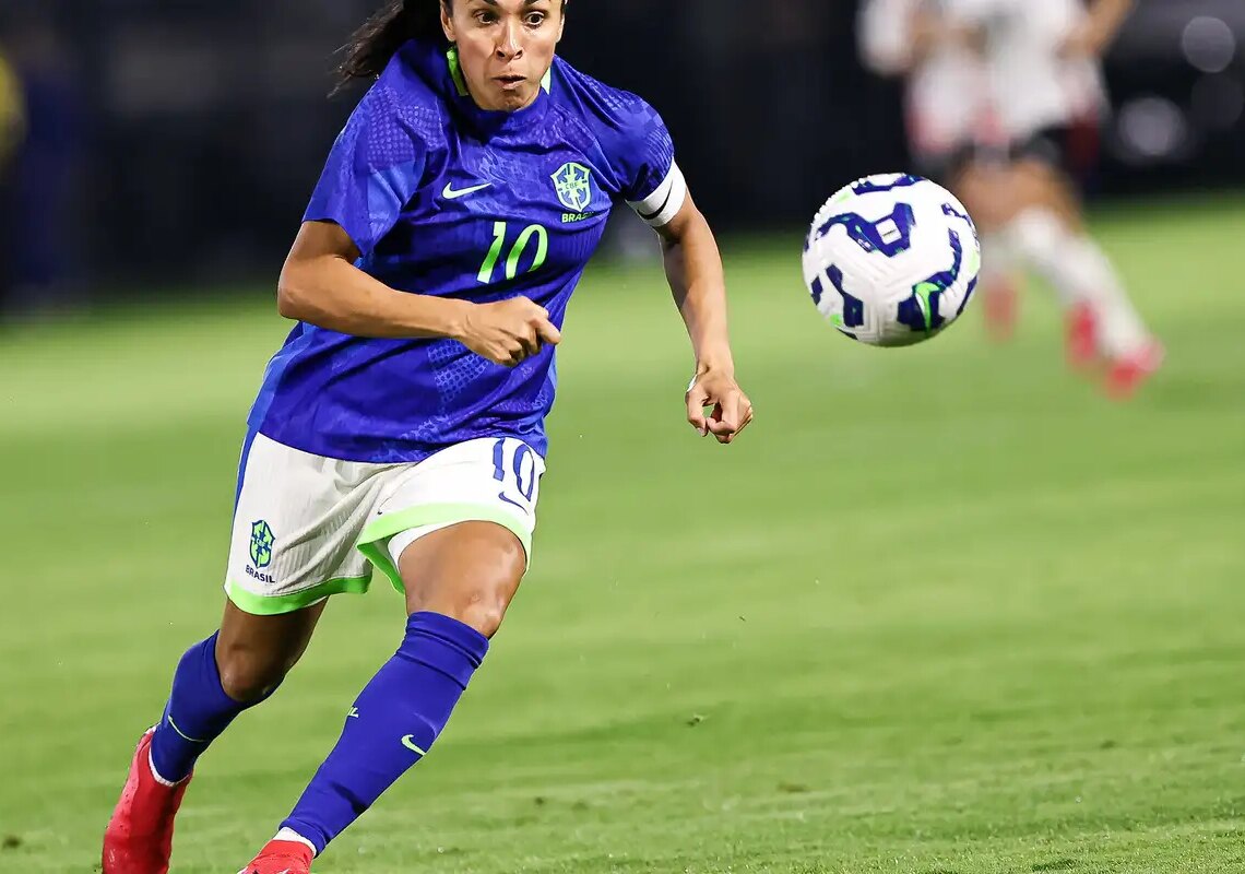 Marta volta à seleção feminina para 2 amistosos contra EUA no Brasil