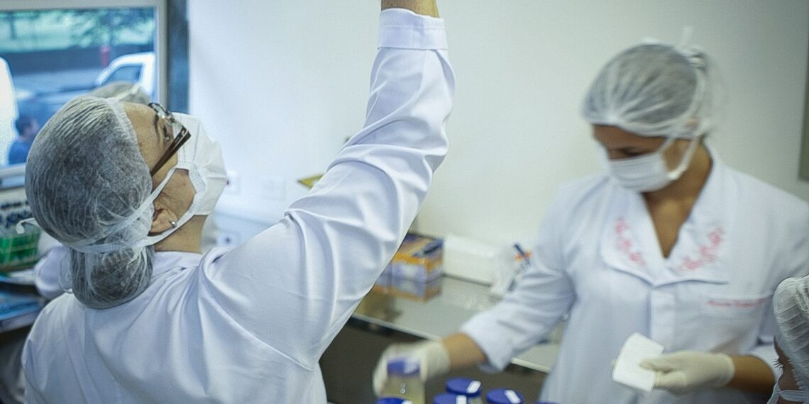 Doação de leite humano para prematuros é desafio para sociedade