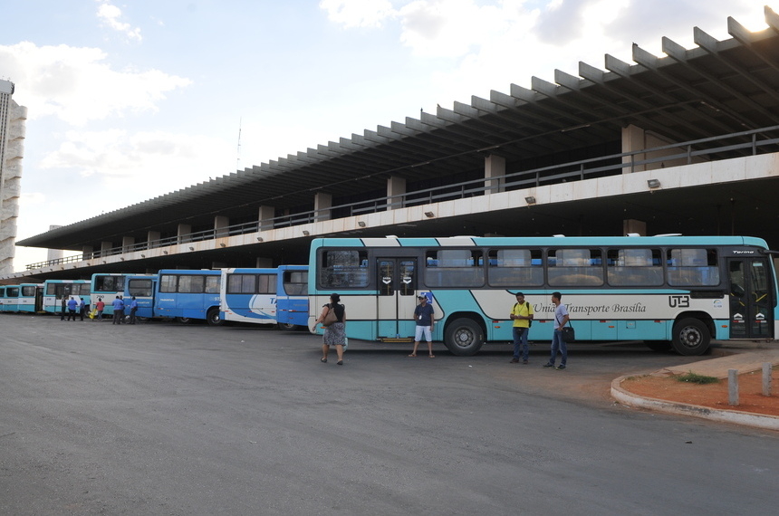 Marco legal do transporte público coletivo vai à sanção presidencial — Senado Notícias