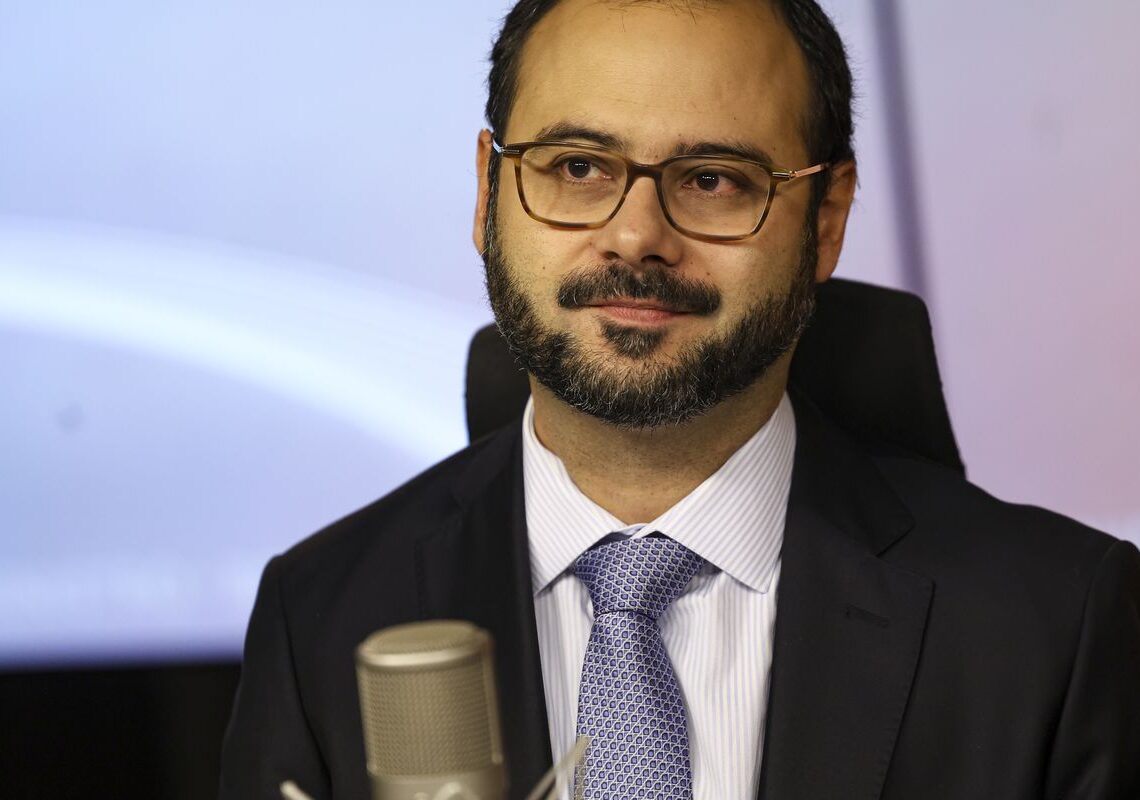 Governo avalia aumento de contratação pelo MEI com o fim da 6×1