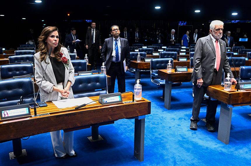 Projeto que aumenta prazo para denúncia de violência doméstica vai à sanção — Senado Notícias