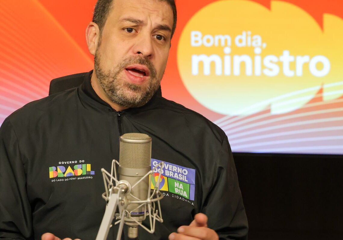Com juros altos, dívidas aumentam e exigem mais Desenrola, diz Boulos