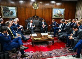 Em reunião no Senado, empregadores propõem discutir 6×1 depois das eleições — Senado Notícias