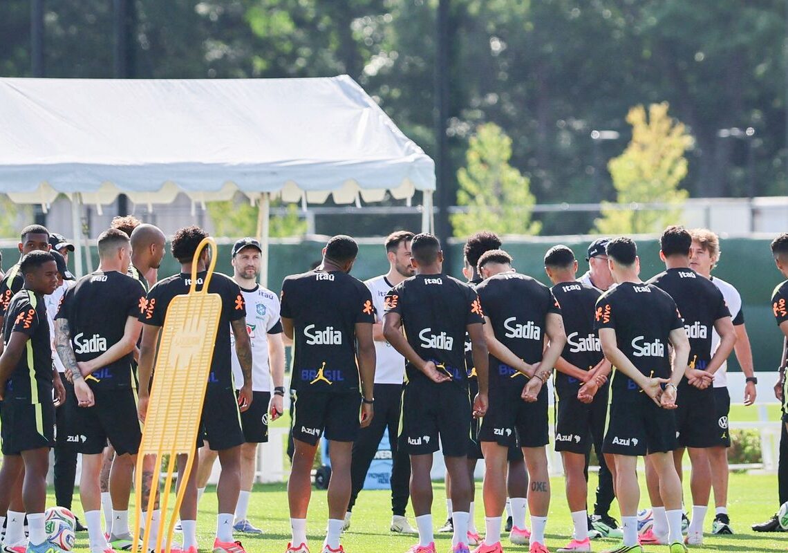 Brasil finaliza preparação para enfrentar Haiti na Copa do Mundo
