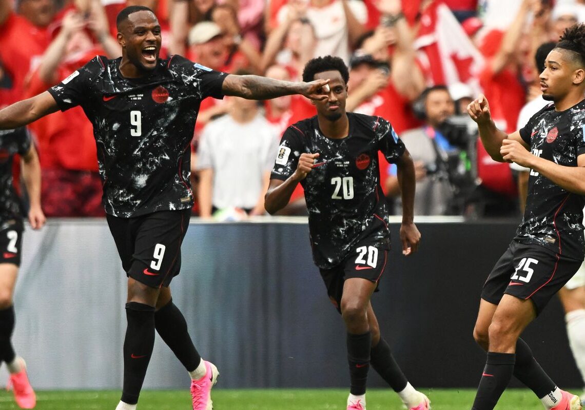 Canadá atropela Catar e vence pela primeira vez em uma Copa do Mundo