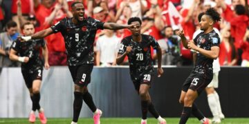 Canadá atropela Catar e vence pela primeira vez em uma Copa do Mundo