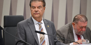 CRE vai ouvir setores visados por tarifas dos EUA, anuncia Nelsinho Trad — Senado Notícias