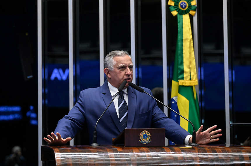 Izalci propõe livre negociação da jornada semanal e ampliação do teletrabalho — Senado Notícias