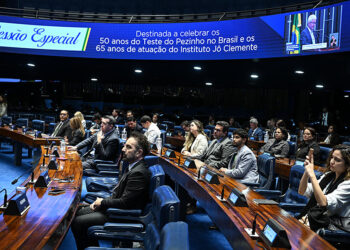 Senado celebra 50 anos do Teste do Pezinho e defende diagnóstico precoce — Senado Notícias