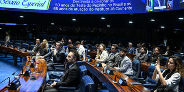 Senado celebra 50 anos do Teste do Pezinho e defende diagnóstico precoce — Senado Notícias