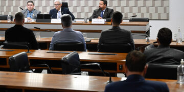 Debatedores reivindicam reconhecimento da profissão de gestor de frotas — Senado Notícias