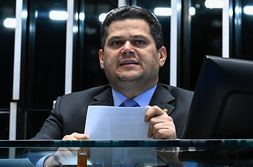 Presidente do Senado anuncia esforço concentrado para a próxima semana — Senado Notícias