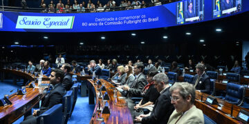 Senado celebra 80 anos do programa de intercâmbio acadêmico da Fulbright — Senado Notícias