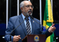 Paim destaca os dois anos da política de cuidado às pessoas com alzheimer — Senado Notícias