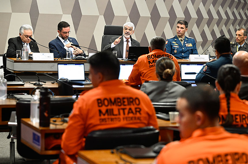 Uso de emendas da saúde por corpos de bombeiros divide opiniões em debate — Senado Notícias
