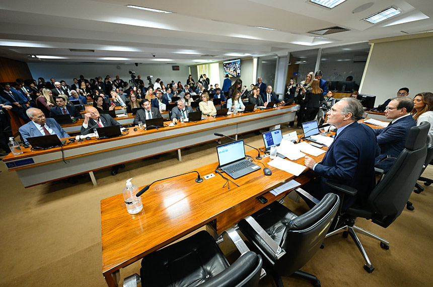 CAE vota pedidos de financiamento internacional para fundos regionais — Senado Notícias