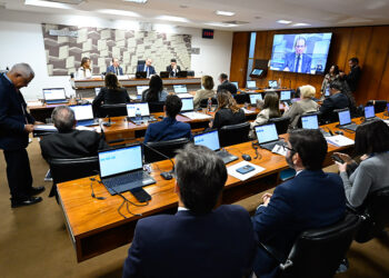 CAE vota benefícios para pesquisadores, ‘soldados da borracha’ e microempresas — Senado Notícias