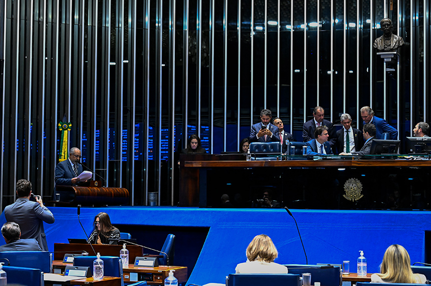 Senado aprova proteção a resgatados de trabalho análogo à escravidão — Senado Notícias